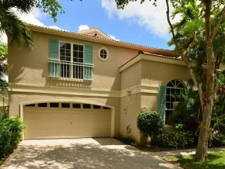 3 bedroom Residence For Sale: Palm..