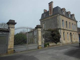 5 bedroom Character For Sale: 79160 A..