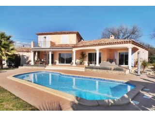 4 Bedroom Villa For Sale In..