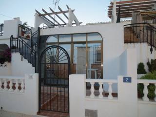 Bungalow for rent in Villacosta