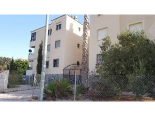 3 Bedroom 1 Bathroom Apartment In..