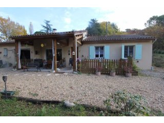 Nice House set in a Lovely Plot