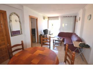 A 3 bedroom apartment situated in an..