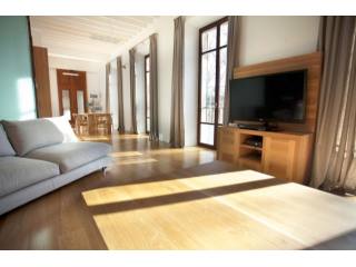 Beautiful Large Apartment In The Old..