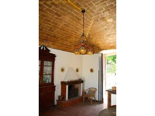 Fantastic 4 storey townhouse in the..