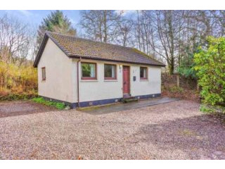 2 bedroom, Detached Bungalow house for..
