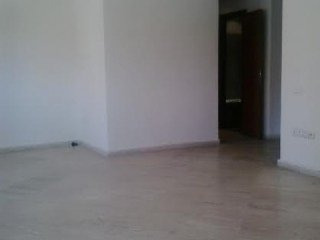 Apartment 2 Beds - lounge- 1.5 Bath -..