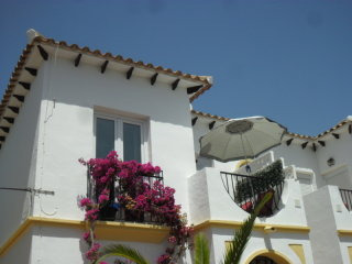 Stunning Refurbed Top Floor Apartment..