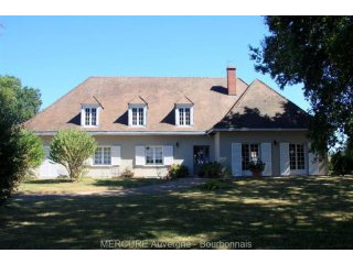 3 bedroom Character For Sale: 03000..