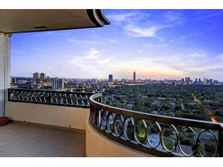 3 bedroom Apartment For Sale: 2121..