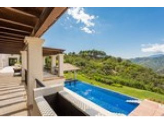 5 Bedrooms - Villa - Malaga - For Sale