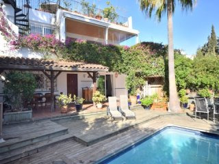 4 Bedroom Villa For Sale Situated In..