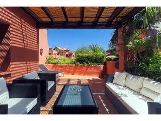 Beautiful and fully furnished penthouse..
