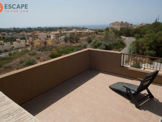 Luxury Townhouse In Melanos Heights 2..