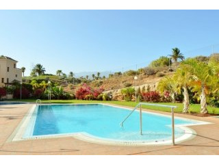 2 bed 2 bath Luxury Ground floor Garden..