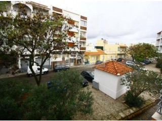 €130,000 - Quarteira, Central..