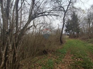 Ogulin, Ponikve građevinski teren 852 m2