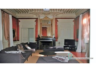 Majestic Prestigious 18th Century..