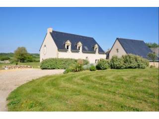 House only 800m From the Sea