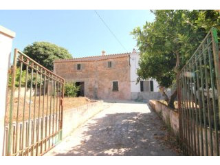 Historical country house to reform