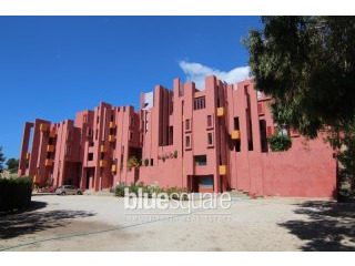 Renovated 3 bedroom apartment with sea..