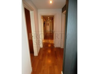 T5 Lisbon Apartment with views of the..