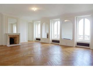 3 bedroom Property For Sale: Avenue..
