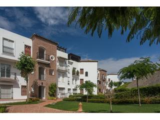 Urb. Los Eucaliptos | Los Arqueros Golf..