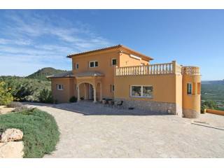 Finca for sale in Pego