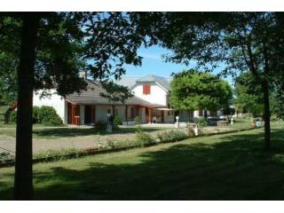 Garlin (64) - Stunning restored..
