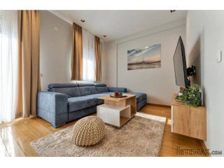 STROGI CENTAR ZLATIBORA-NASELJE KALMAN-PRODAJA APARTMANA