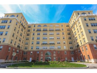 2 bedroom House For Sale: 10 Byron..