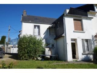Property Split into 2 Apartments