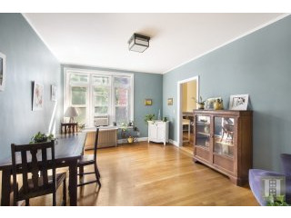 2 bedroom Apartment For Sale: 37 -11..