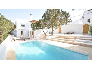 Beautiful doble house each with pool