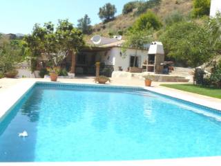 Villa for Sale in Almachar 398.000..
