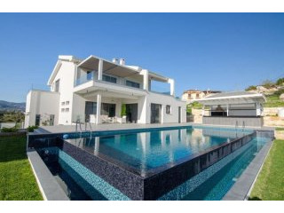 A magnificent 5 bedroom, newly built..