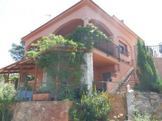 Nice Villa With Pool And Beautiful..