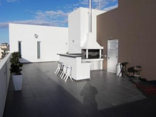 3 bedroom whole floor Apartment in..