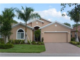 3 bedroom Residence For Sale: North..