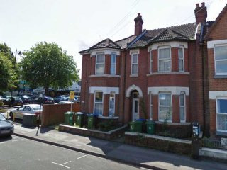 Wilton Avenue, Polygon/Bedford Place..