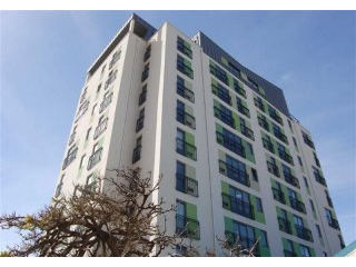 3 bed apartment in Filomena House