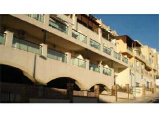 A 1 BEDROOM APARTMENT