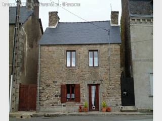 Pretty detached stone built village hse..