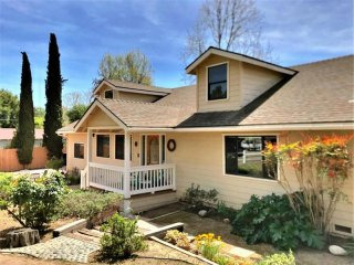 4 bedroom House For Sale: 3634 Paloma St