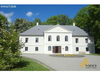 Eger: Castle-hotel with horsestables..