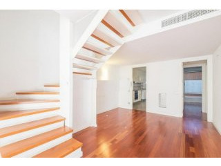 Duplex With Private Patio In Diagonal..