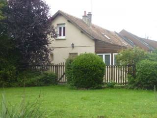 House on Beautiful 2142m2 Land