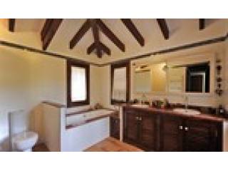 4 Bedrooms - Finca - For Sale