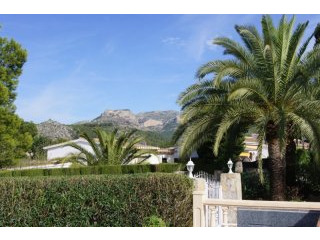 Villa with sea and mountain views in La..